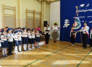 Pierwszaki z 9 ślubują